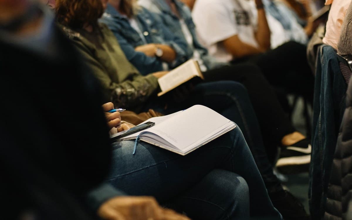 Financial aid, scholarships and costs